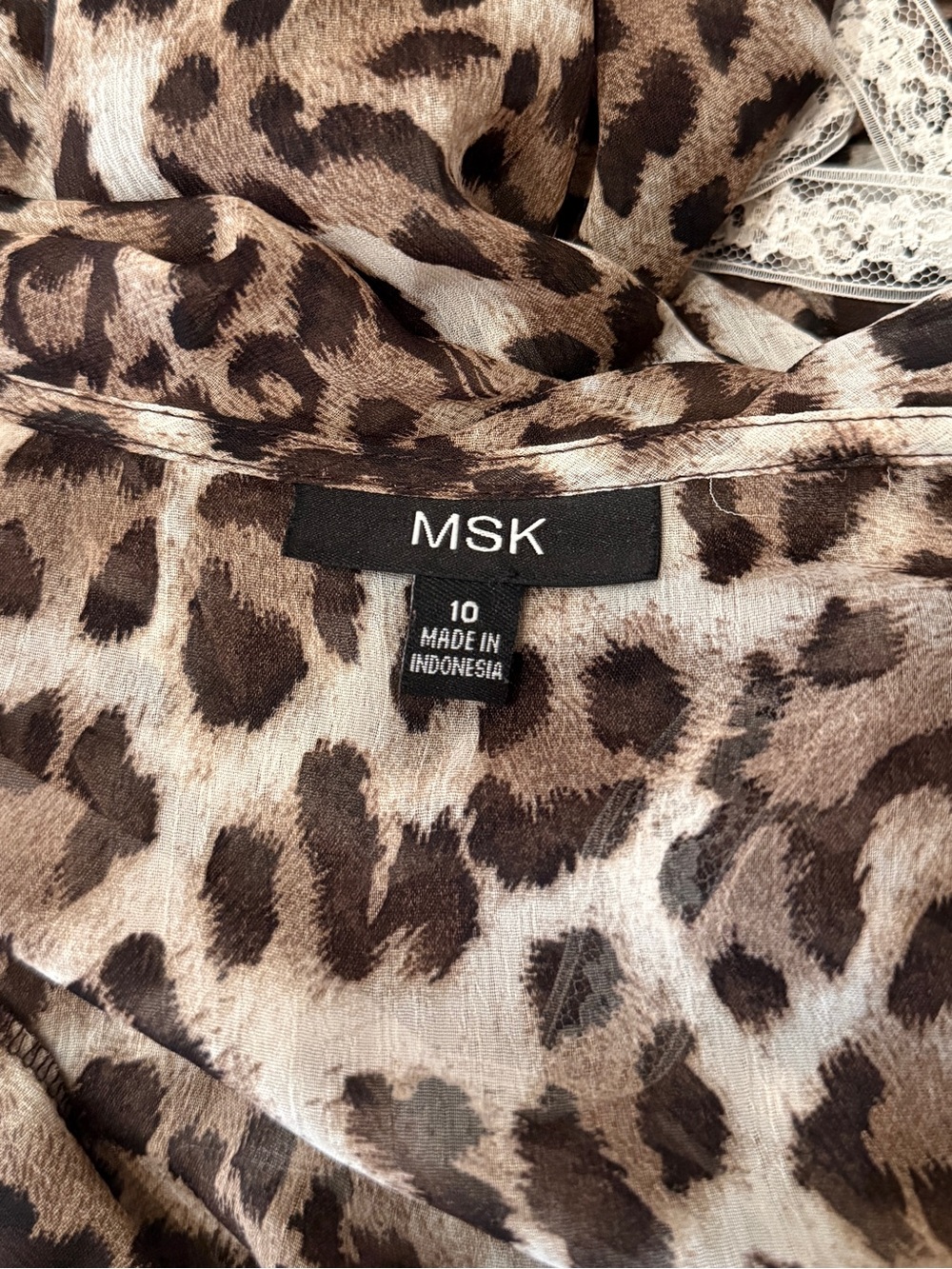 Vintage Y2K Leopard Print Chiffon Dress | Ruffle Collar Tie Waist Midi | M/L - Picture 8 of 8